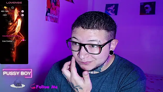 Snapshot of princeFtm chatting on 10.27.25 princeFtm online show from 10.27.25