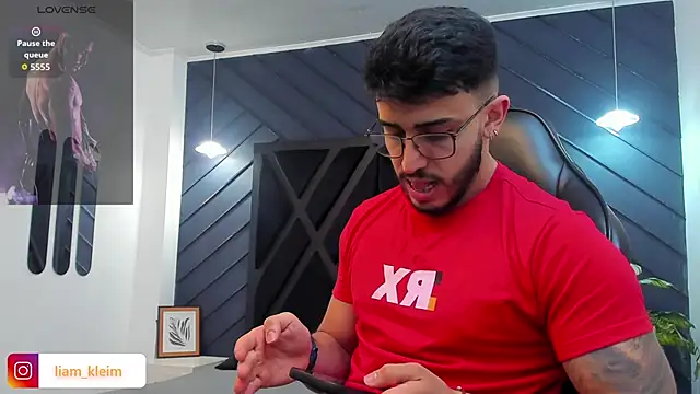 Liam Kleiin online show from 11.05.25