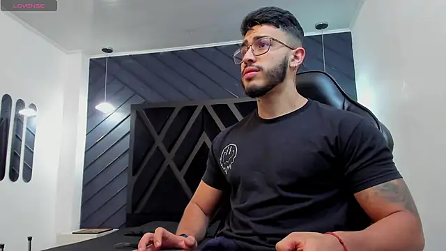 Liam Kleiin online show from 11.20.25