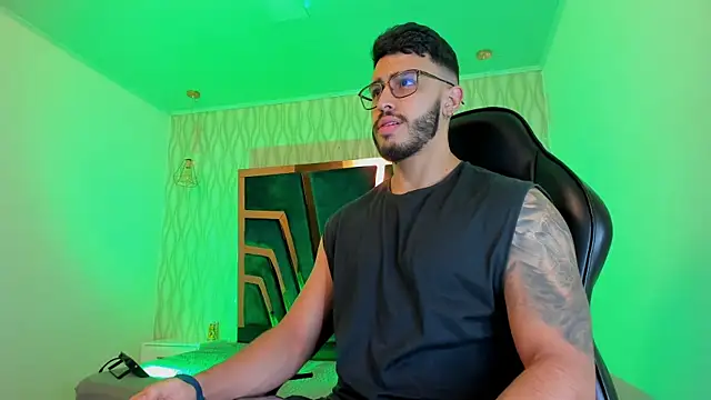 Liam Kleiin online show from 11.26.25