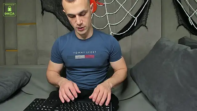 Snapshot of BrandonNorris chatting on 10.16.25 BrandonNorris online show from 10.16.25