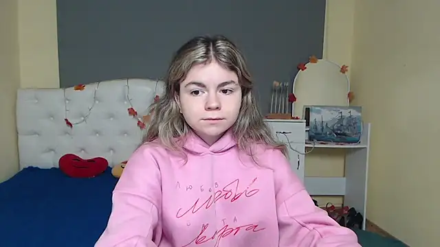 TinaRedly online show from 11.20.25