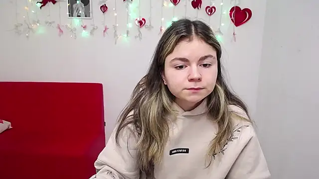 TinaRedly online show from 02.06.26