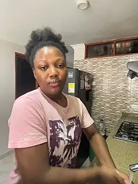 kellya  online show from 02.20.25