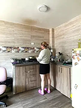 hotandfierylatinos2023 online show from 03.16.25