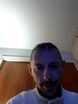 Snapshot of elmerfuddin87 chatting on 10.21.25 elmerfuddin87 online show from 10.21.25