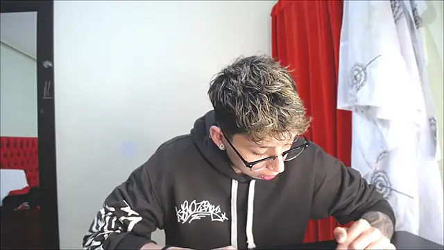 Snapshot of _Thomas_hot_ chatting on 01.23.25  Thomas hot  online show from 01.23.25