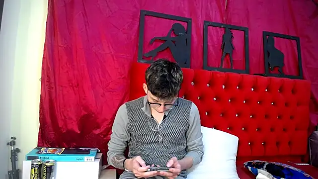Snapshot of _Thomas_hot_ chatting on 03.23.25  Thomas hot  online show from 03.23.25