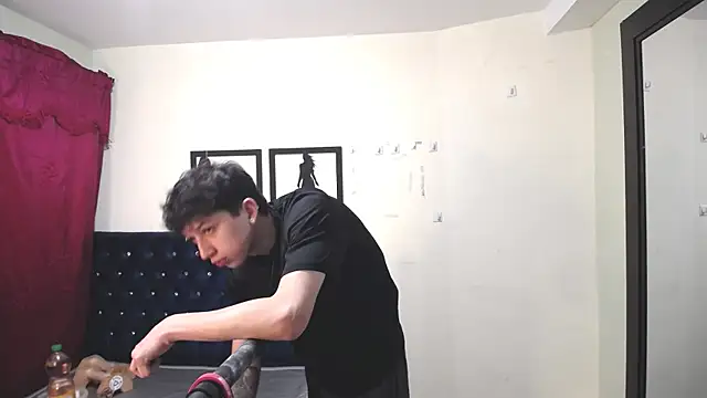  Thomas hot  online show from 11.06.25