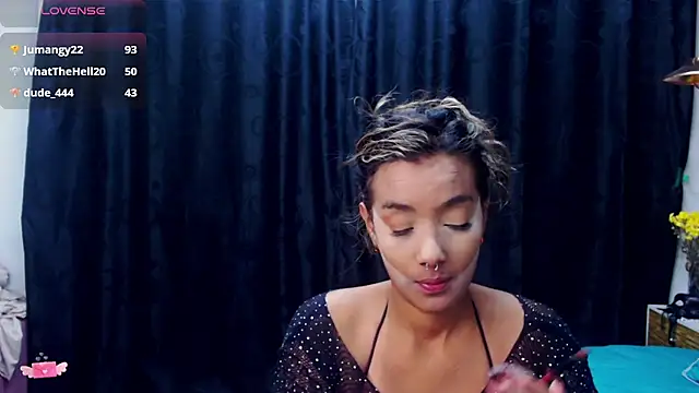 Snapshot of megan_collins96 chatting on 01.18.25 megan collins96 online show from 01.18.25