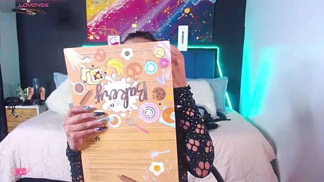 Snapshot of megan_collins96 chatting on 01.23.25 megan collins96 online show from 01.23.25