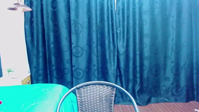 Snapshot of megan_collins96 chatting on 02.17.25 megan collins96 online show from 02.17.25