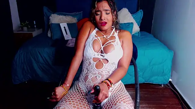 Snapshot of megan_collins96 chatting on 02.22.25 megan collins96 online show from 02.22.25