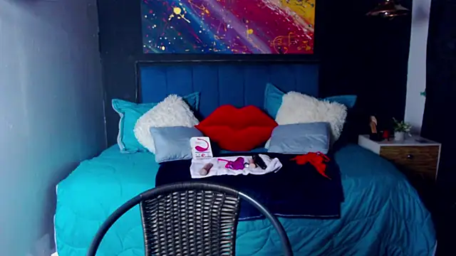 Snapshot of megan_collins96 chatting on 02.27.25 megan collins96 online show from 02.27.25