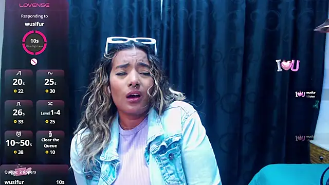 Snapshot of megan_collins96 chatting on 03.11.25 megan collins96 online show from 03.11.25