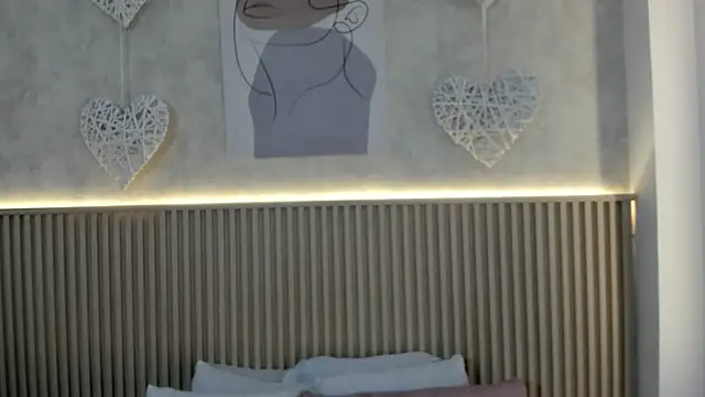 charlottebrowns  online show from 11.25.25