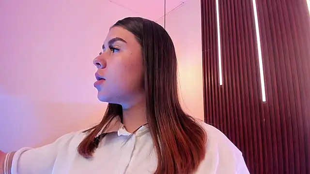 ArianaBaker online show from 04.08.26