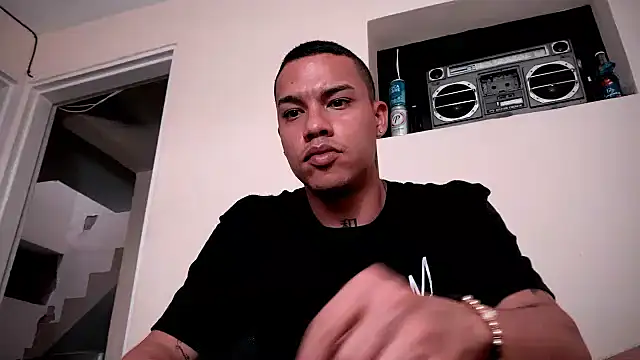 Snapshot of Osiiriis chatting on 01.09.25 Osiiriis online show from 01.09.25