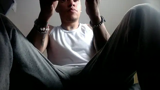 Snapshot of Osiiriis chatting on 02.17.25 Osiiriis online show from 02.17.25