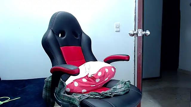 kaira sweet  online show from 12.08.24