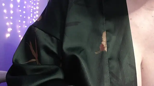 missdaniels online show from 02.04.25