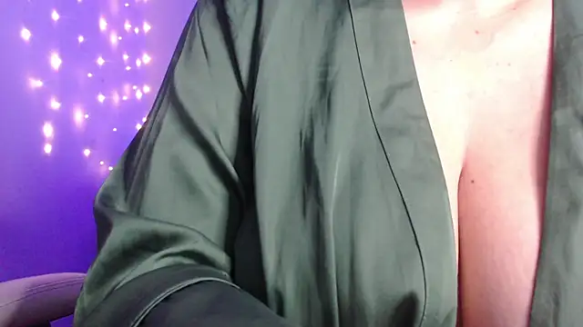 missdaniels online show from 02.26.25