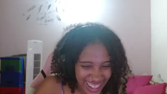 Snapshot of TiffanyRoouse chatting on 01.17.25 TiffanyRoouse online show from 01.17.25