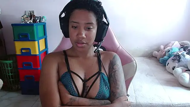 TiffanyRoouse online show from 11.11.25