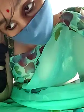 Snapshot of Archna-ji chatting on 02.05.25 Archna-ji online show from 02.05.25