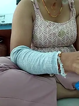 Snapshot of Archna-ji chatting on 10.07.25 Archna-ji online show from 10.07.25