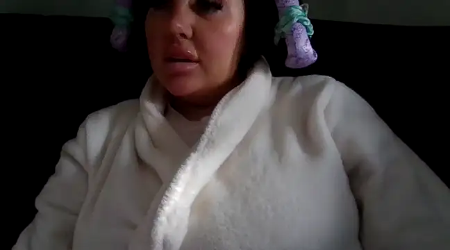 magical mia online show from 02.22.25