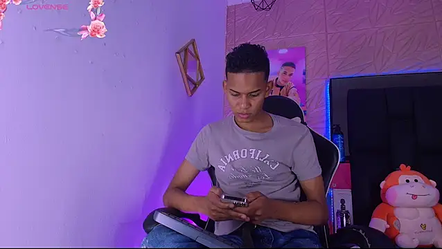 Snapshot of dilan_alfonzo chatting on 06.15.26 dilan alfonzo online show from 06.15.26