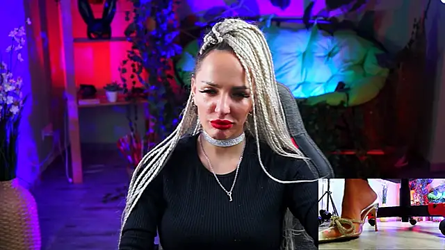 MonicaMaxwel online show from 01.27.25