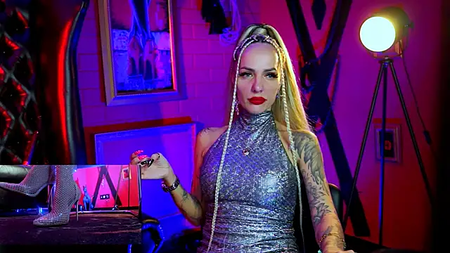 MonicaMaxwel online show from 02.09.26