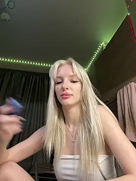 AleksaBlonde online show from 12.21.24