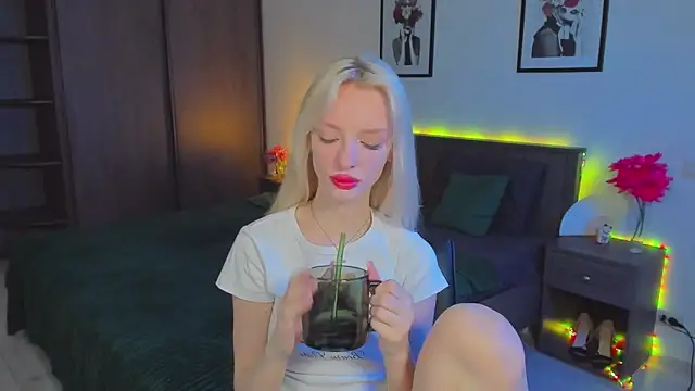 AleksaBlonde online show from 01.25.25