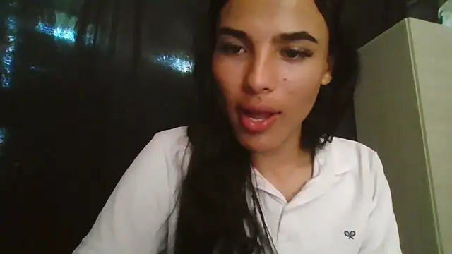 Snapshot of Samys_World chatting on 09.23.25 Samys World online show from 09.23.25