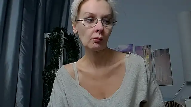 HelgaHimmell online show from 01.19.25