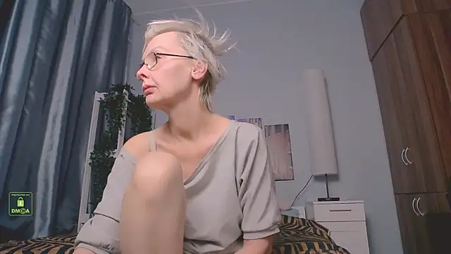 HelgaHimmell online show from 02.11.25