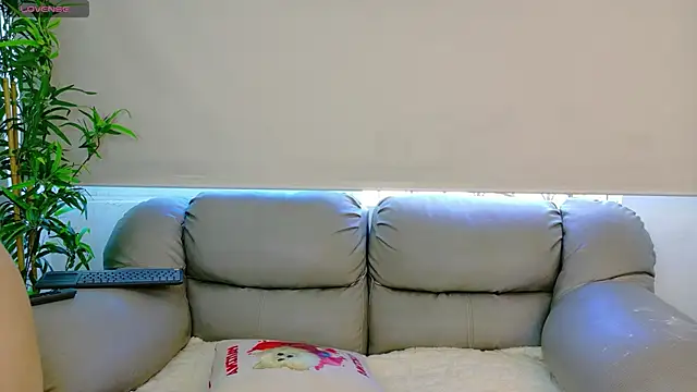 bellacarolainnn online show from 04.24.26