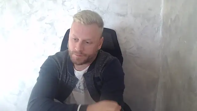 Snapshot of ANGELALEXYNO2024 chatting on 12.16.25 ANGELALEXYNO2024 online show from 12.16.25