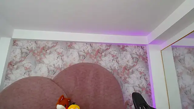 LexaDeRusso online show from 03.19.25