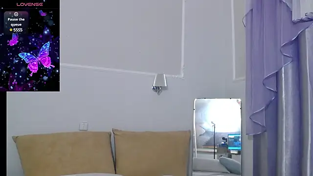 Snapshot of MonicaMelano chatting on 01.15.25 MonicaMelano online show from 01.15.25