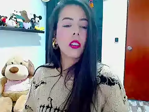 ella peck online show from 12.16.24