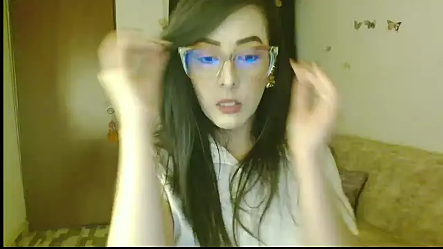 ella peck online show from 04.19.26