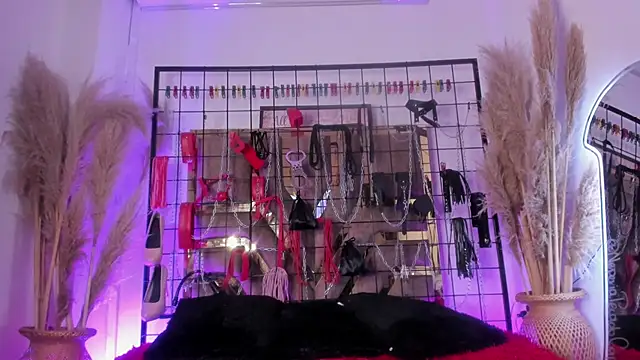 charrlotte quinn online show from 03.14.25