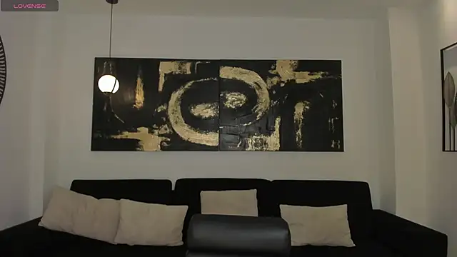 MollySundersX online show from 02.26.25