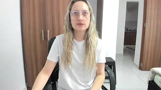 Adele johnsonn1 online show from 09.17.25