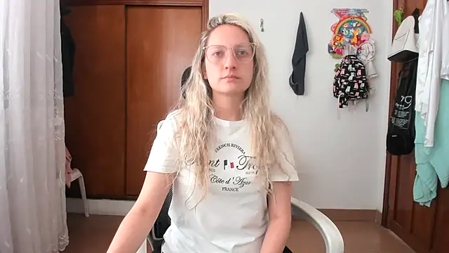 Adele johnsonn1 online show from 11.20.25