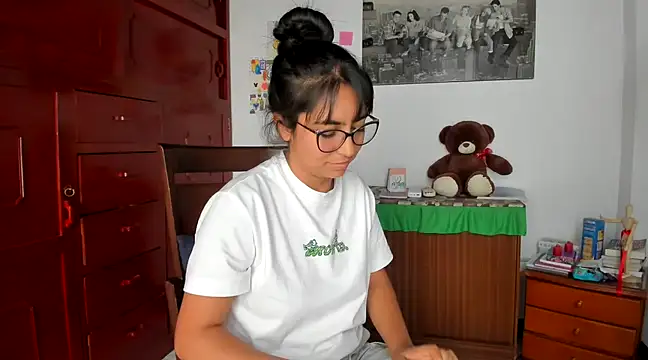 Isabellaa22 1 online show from 12.03.24